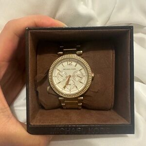🌻Michael Kors Gold Watch